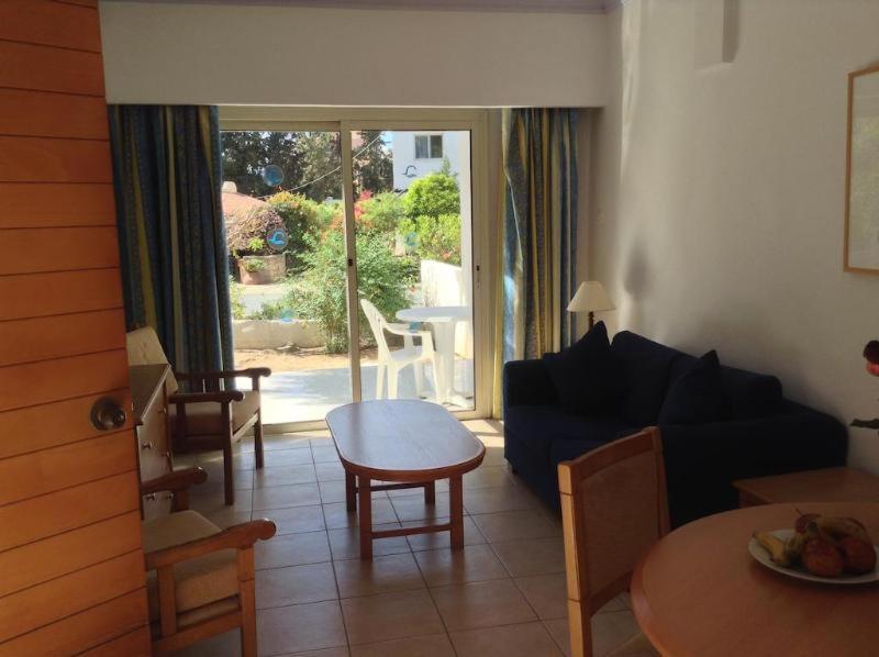 Paphos Gardens Apartment Chambre photo