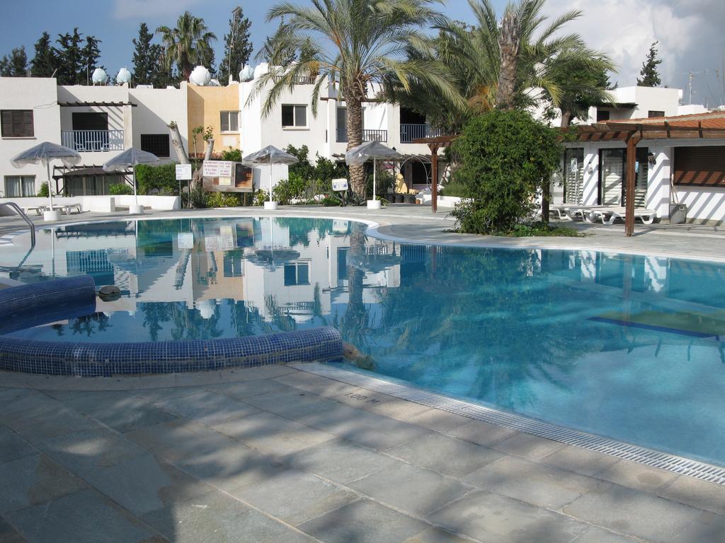 Paphos Gardens Apartment Extérieur photo