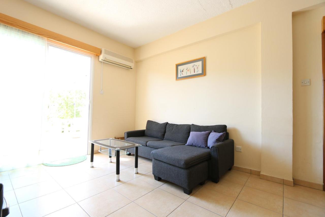 Paphos Gardens Apartment Extérieur photo