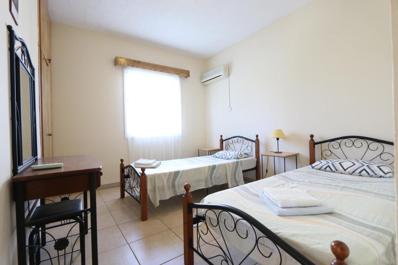 Paphos Gardens Apartment Extérieur photo